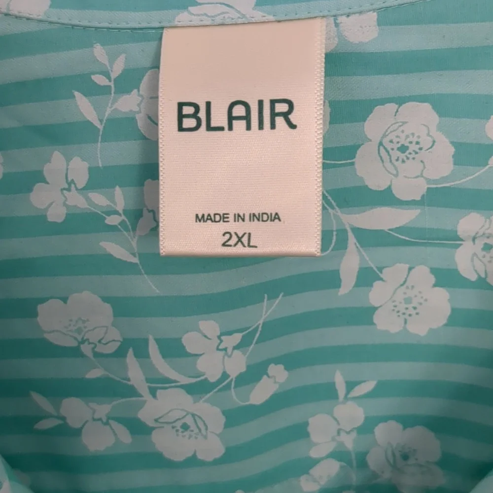 NWOT Blair Green & White Floral Button Down - 2X